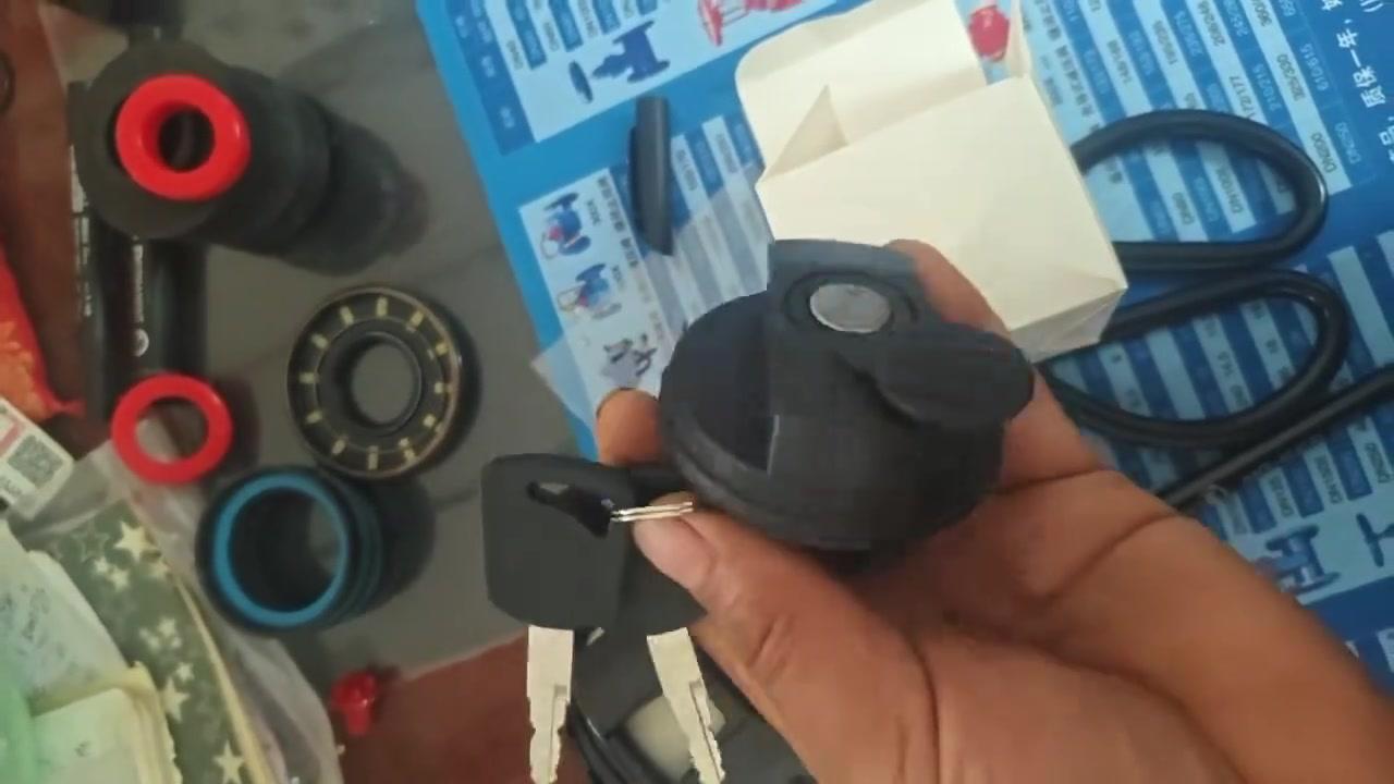 Fuel & Reservoir Caps source product photo 1